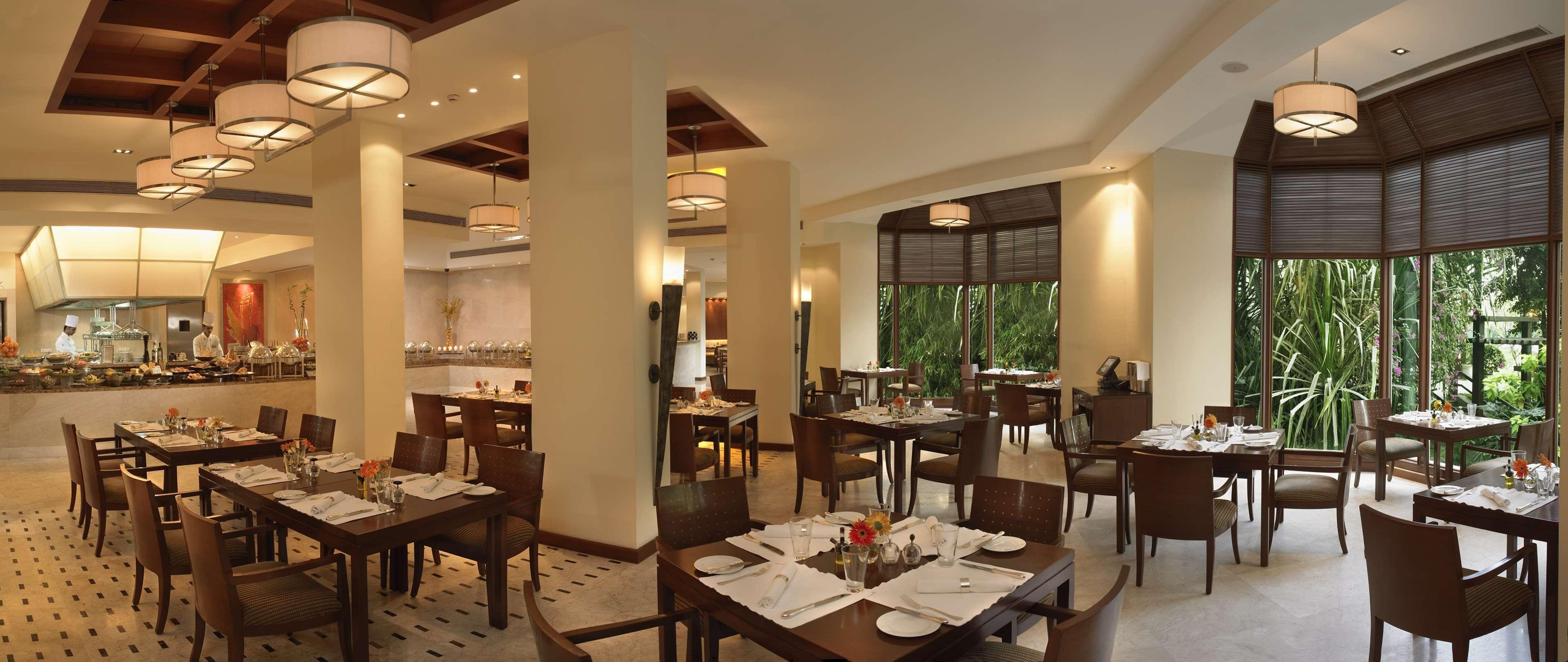 Hotel The Leela Mumbai Restaurant foto